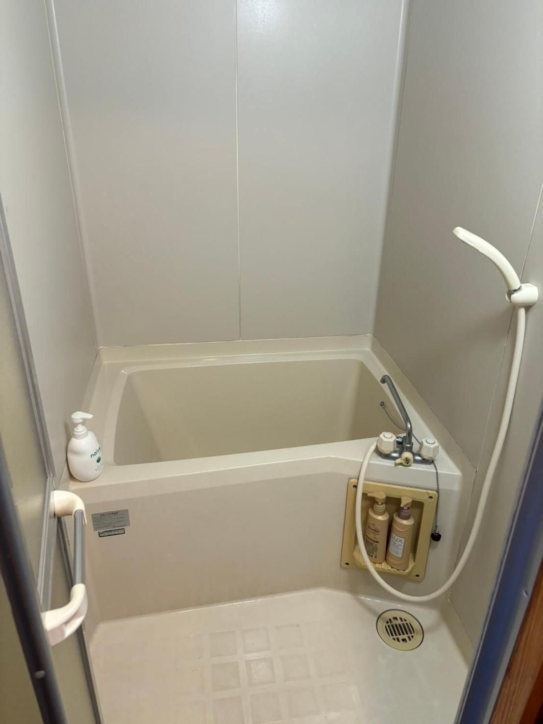 千代丸コンテナハウス Hotell Uwajima Eksteriør bilde